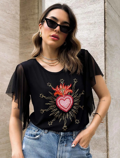 Camiseta de tul con corazón sagrado y diamantes de imitación bordados a mano
